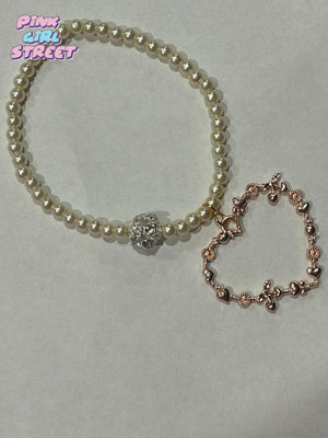 Beige Pearls Bracelet